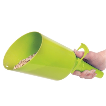 Easy to operate single handed scoop